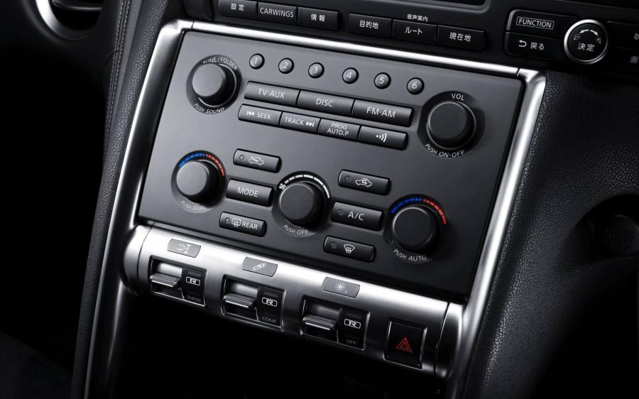  Nissan GT-R 2007 года  (фото 114 из 480)